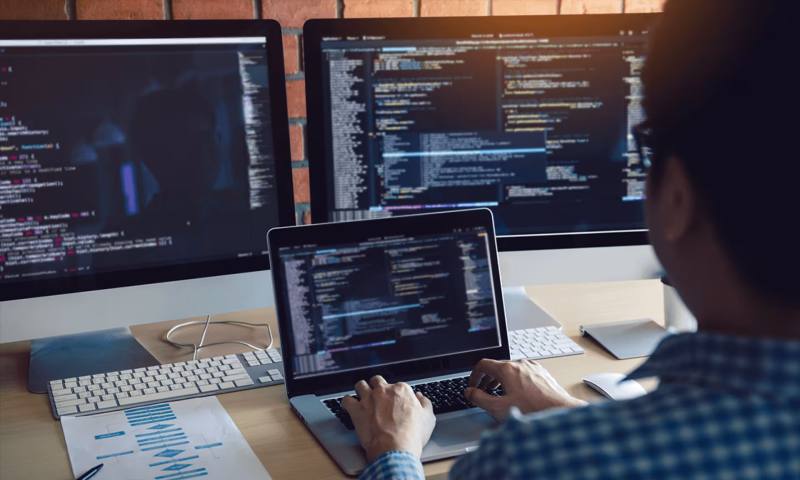 数据科学选型:R与Python如何赋能仪陇县网站建设?